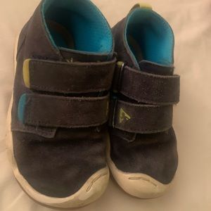 Plae Lou suede size 8